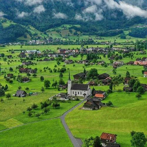  ما به کارون نمیروم سوی یاروم نمیروم بی رخ قشنگ یار سیل بارون